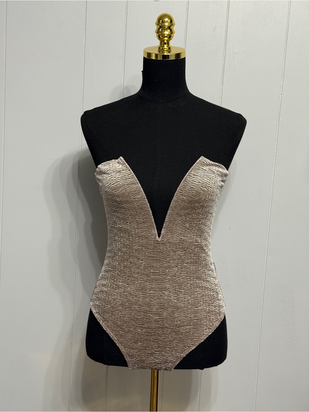 Urban Outfitters Strapless V-Plunge Bodysuit - Taupe